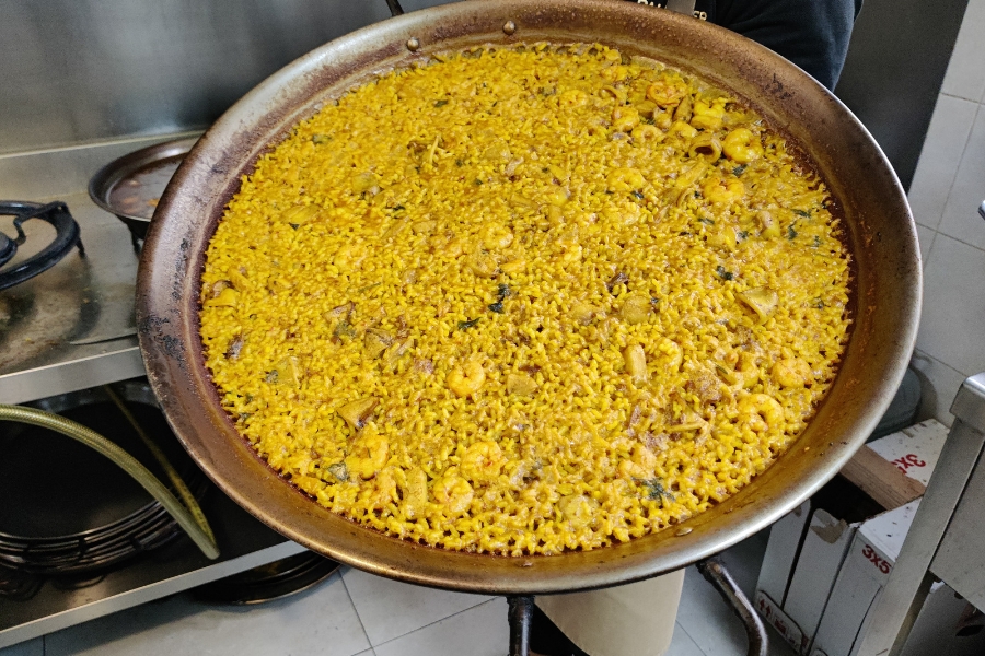 Comida Típica Valenciana en Pinedo
